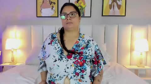 Snapshot of fromheaven_ chatting on 05-08-26, 02:11 Lucy online show from 05-08-26, 02:11