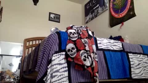 Snapshot of fromthabac chatting on 04-15-26, 02:46 fromthabac online show from 04-15-26, 02:46