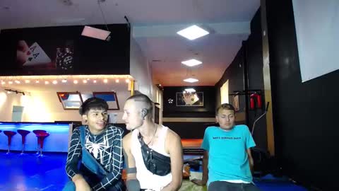 THOMAS AND DAMIAND online show from 02-11-25, 07:05