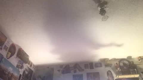 Snapshot of frozen232 chatting on 07-11-26, 10:51 Fabian online show from 07-11-26, 10:51