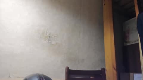 Snapshot of frumcake chatting on 01-12-25, 01:21 FrumCake online show from 01-12-25, 01:21