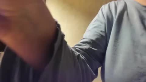 Snapshot of frumcake chatting on 02-22-25, 01:00 FrumCake online show from 02-22-25, 01:00