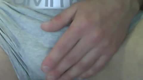 Snapshot of fryboxxxxx chatting on 05-19-26, 01:06 fry online show from 05-19-26, 01:06