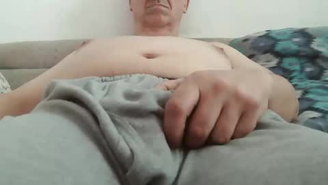 Snapshot of frycxxx chatting on 03-09-26, 01:37 frycxxx online show from 03-09-26, 01:37