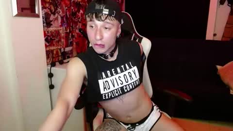 Charlie Crawford online show from 10-24-25, 01:35
