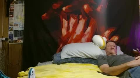 Snapshot of fuckanaries69 chatting on 09-30-25, 04:17 Aries69 online show from 09-30-25, 04:17