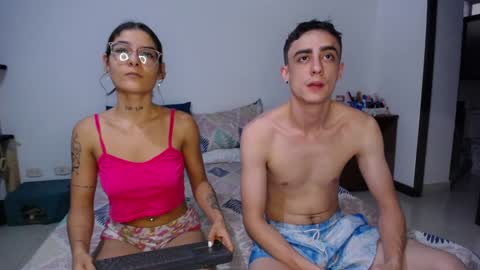 Snapshot of fuckc0uple chatting on 12-22-24, 10:04 Lauuuu n TheLuckyGuy online show from 12-22-24, 10:04