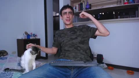 Snapshot of fuckc0uple chatting on 03-04-25, 08:27 Lauuuu n TheLuckyGuy online show from 03-04-25, 08:27