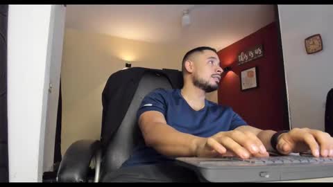 SERGIO THE SEX LAWYER online show from 11-25-25, 10:43