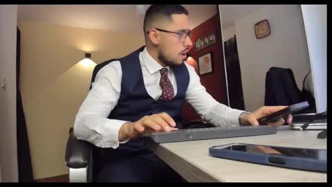 SERGIO THE SEX LAWYER online show from 12-20-25, 05:03