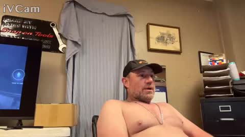 Snapshot of fuckitall44 chatting on 03-09-26, 06:39 fuckitall44 online show from 03-09-26, 06:39