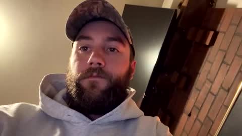 Snapshot of fuckleberries chatting on 10-15-25, 09:20 fuckleberries online show from 10-15-25, 09:20