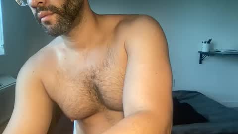 Muscle Bear Jock in Training online show from 05-14-26, 08:26