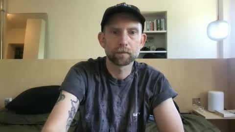 Snapshot of fugazixx chatting on 04-24-26, 10:07 fugazixx online show from 04-24-26, 10:07