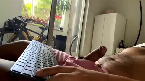 Snapshot of fuklicious chatting on 02-17-25, 05:32 fuklicious online show from 02-17-25, 05:32