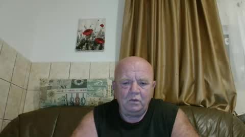 fullballs6 online show from 09-29-25, 01:11