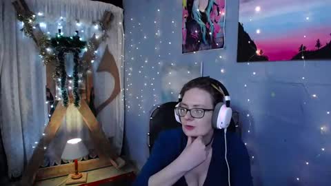 Snapshot of funafterdark13 chatting on 12-25-24, 12:47 Princess Nellie Captain Simon online show from 12-25-24, 12:47