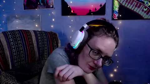 Snapshot of funafterdark13 chatting on 12-31-24, 12:04 Princess Nellie Captain Simon online show from 12-31-24, 12:04