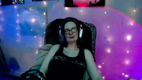 Snapshot of funafterdark13 chatting on 02-03-25, 12:03 Princess Nellie Captain Simon online show from 02-03-25, 12:03