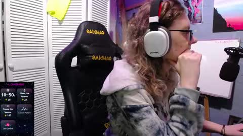 Snapshot of funafterdark13 chatting on 09-18-25, 12:34 Princess Nellie Captain Simon online show from 09-18-25, 12:34