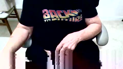 Snapshot of funclemike chatting on 10-15-25, 02:22 funclemike online show from 10-15-25, 02:22