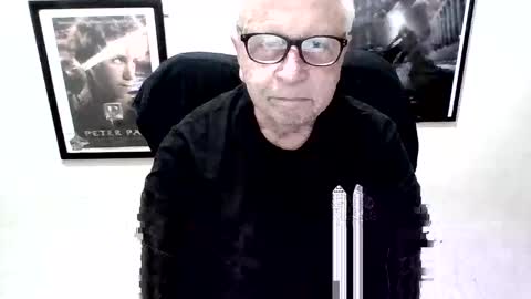 Snapshot of funclemike chatting on 10-19-25, 03:56 funclemike online show from 10-19-25, 03:56