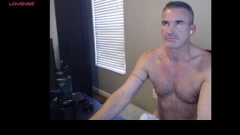 Snapshot of funfitmalelv2 chatting on 09-10-25, 06:41 funfitmalelv2 online show from 09-10-25, 06:41