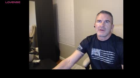 Snapshot of funfitmalelv2 chatting on 02-19-26, 03:02 funfitmalelv2 online show from 02-19-26, 03:02