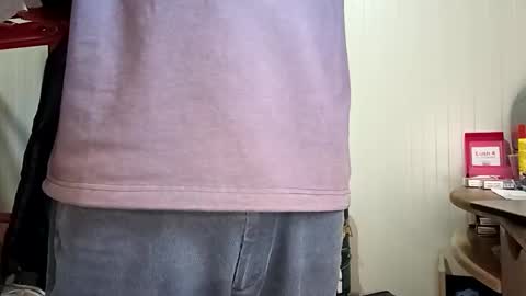 Italian men online show from 04-17-26, 10:07