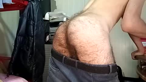 Italian men online show from 05-23-26, 06:51