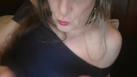 Jessie Love online show from 01-25-25, 01:41