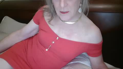 Jessie Love online show from 02-15-25, 10:33