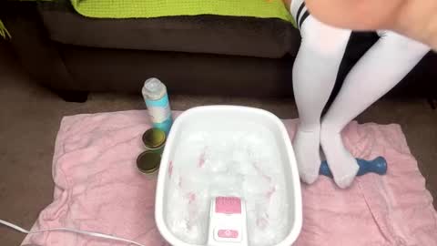 Snapshot of funwithprettyfeet chatting on 01-20-25, 10:59 funwithprettyfeet online show from 01-20-25, 10:59