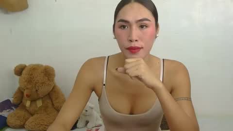 LIL LEE online show from 03-09-26, 01:42