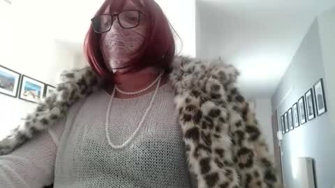 Snapshot of fursdany chatting on 09-20-25, 07:09 Dany online show from 09-20-25, 07:09