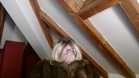 Snapshot of fursdany chatting on 11-07-25, 04:29 Dany online show from 11-07-25, 04:29