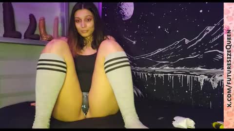 futuresizequeen online show from 01-08-26, 03:09