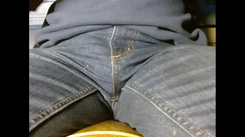 Snapshot of fuzzyblues chatting on 12-07-24, 04:14 Fuzzy Blues online show from 12-07-24, 04:14