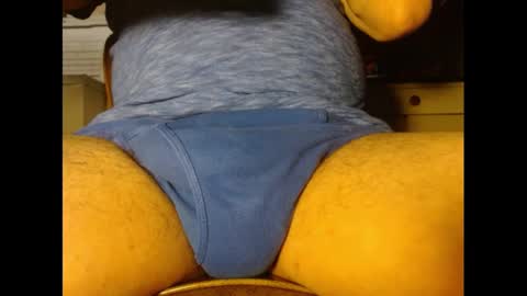 Snapshot of fuzzyblues chatting on 12-20-24, 09:39 Fuzzy Blues online show from 12-20-24, 09:39