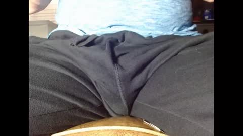 Snapshot of fuzzyblues chatting on 12-30-24, 08:58 Fuzzy Blues online show from 12-30-24, 08:58