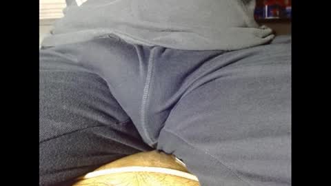 Snapshot of fuzzyblues chatting on 01-06-25, 08:50 Fuzzy Blues online show from 01-06-25, 08:50