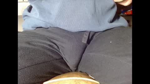 Snapshot of fuzzyblues chatting on 01-22-25, 08:49 Fuzzy Blues online show from 01-22-25, 08:49