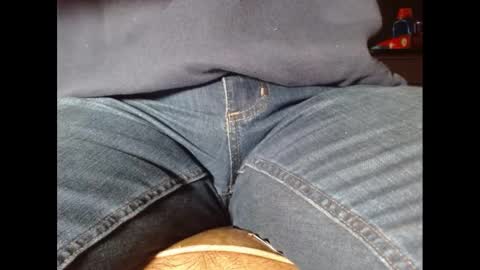 Snapshot of fuzzyblues chatting on 02-02-25, 09:45 Fuzzy Blues online show from 02-02-25, 09:45