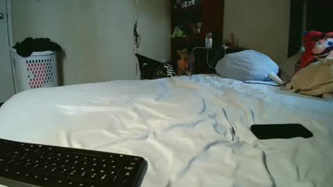 Snapshot of fuzzypeaches87 chatting on 04-18-26, 07:58 fuzzypeaches87 online show from 04-18-26, 07:58