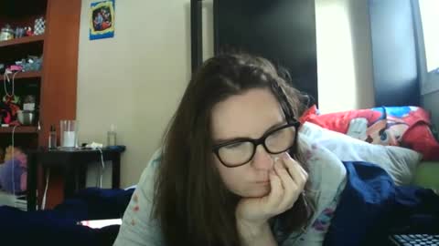 Snapshot of fuzzypeaches87 chatting on 05-03-26, 03:40 fuzzypeaches87 online show from 05-03-26, 03:40
