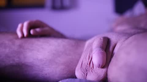 Snapshot of fvckinginfamouz chatting on 10-19-25, 11:49 The Chillest Daddy online show from 10-19-25, 11:49