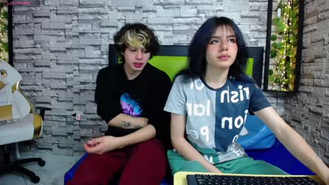 Snapshot of fyre_fox_ chatting on 12-19-24, 03:51 FYRE y FOX online show from 12-19-24, 03:51