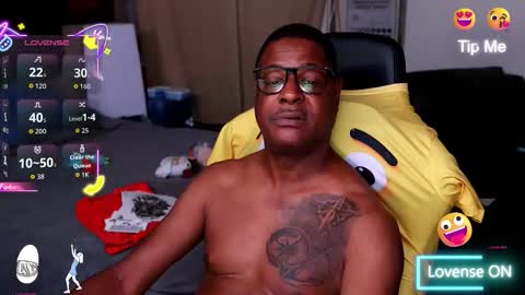 Snapshot of fyrecontrol chatting on 10-11-25, 06:45 seldom seen online show from 10-11-25, 06:45