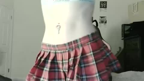 Snapshot of g0ddessluna1800 chatting on 06-02-26, 02:02 Goddess Luna online show from 06-02-26, 02:02