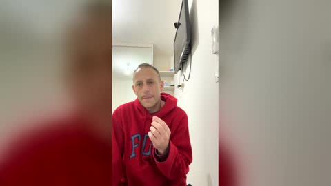 Snapshot of g10303 chatting on 03-02-26, 06:37 g103031910303 online show from 03-02-26, 06:37